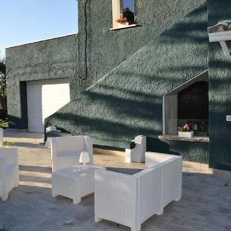 Charming Holiday In With Garden * Monteprandone